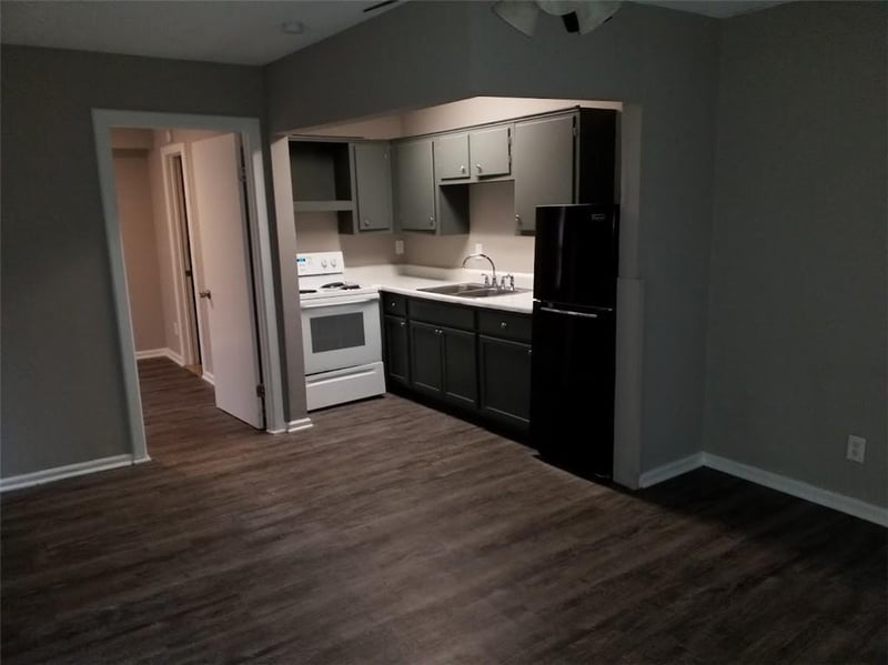 8828 Main St, Kansas City, MO 64155