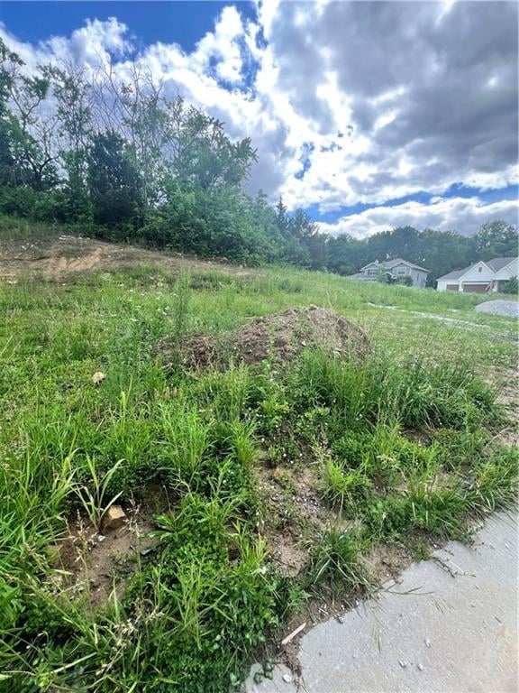 360 Overlook St, Olathe, KS 66061