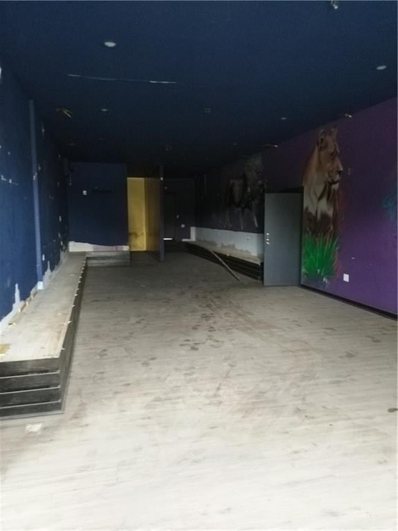 5300 24th St, Kansas City, MO 64127