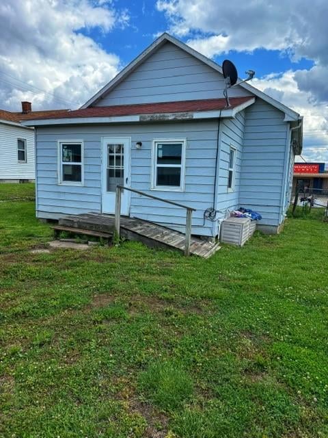 109 W 7 St, Mound City, MO 64470