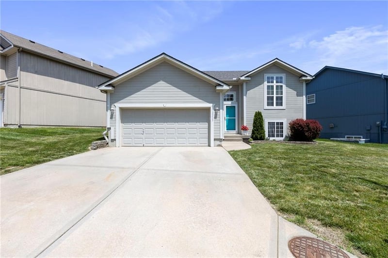 12205 N Atkins Ave, Kansas City, MO 64163