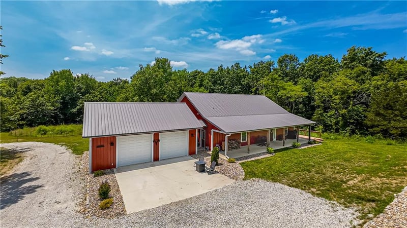1295 SE 216th St, Lathrop, MO 64465
