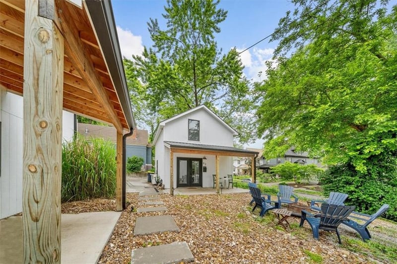 56 E 32 St, Kansas City, MO 64111