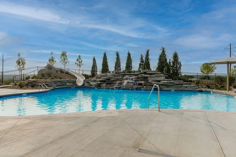 4405 157th St, Overland Park, KS 66224