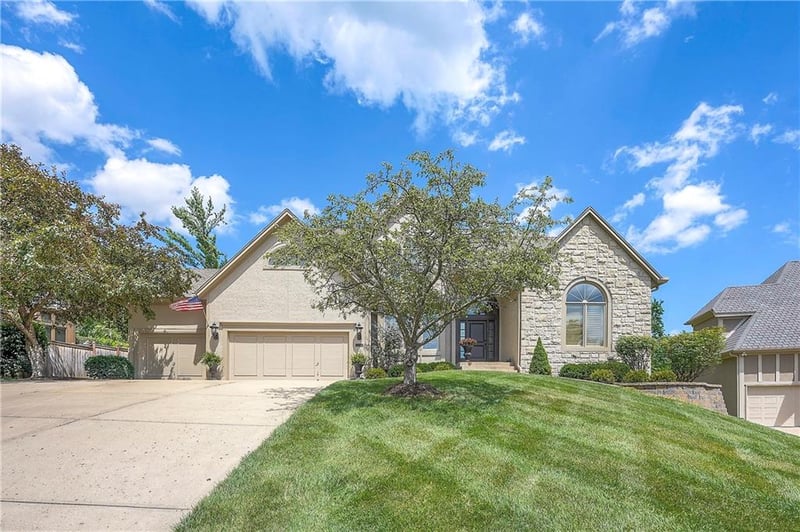 12905 Woodson St, Overland Park, KS 66209