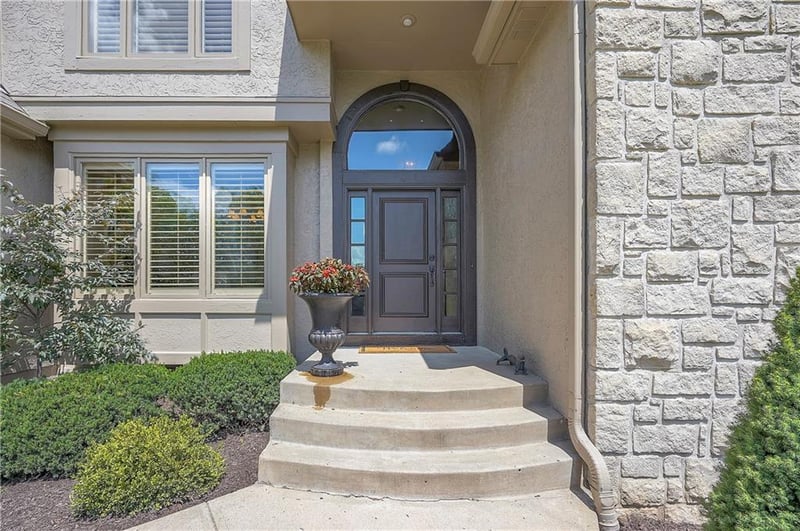 12905 Woodson St, Overland Park, KS 66209