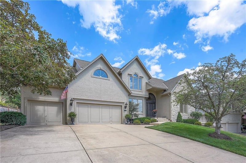 12905 Woodson St, Overland Park, KS 66209