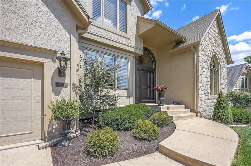 12905 Woodson St, Overland Park, KS 66209