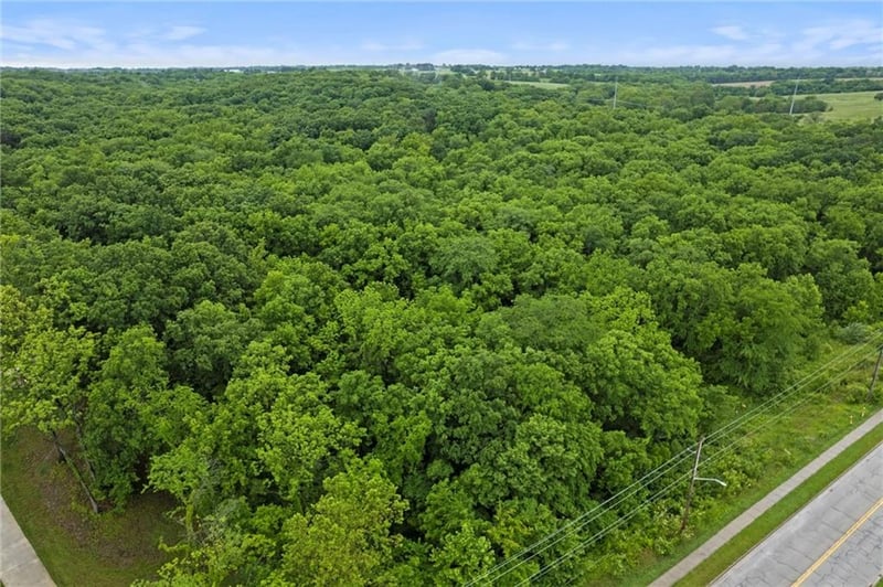 11315 Hollingsworth Rd, Kansas City, KS 66109