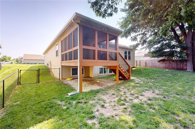 19600 E 20th St N, Independence, MO 64058