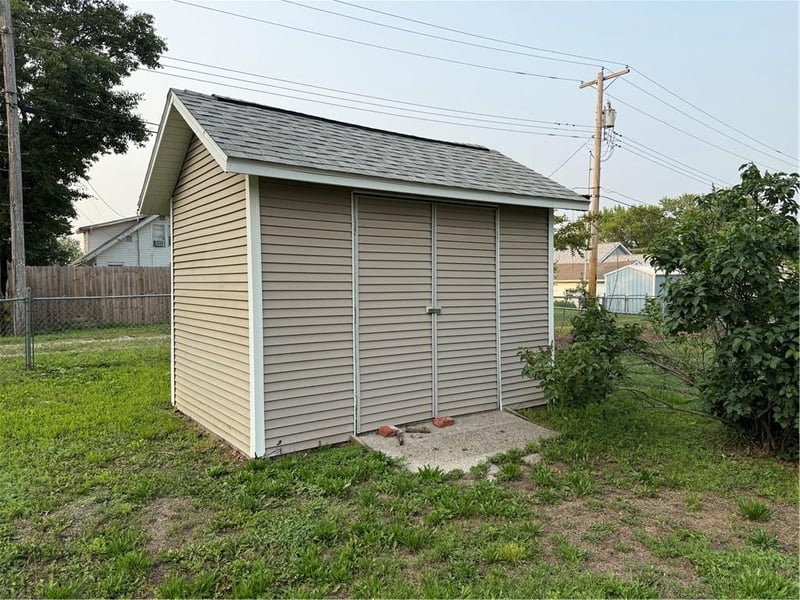 339 E 3rd St, Lawson, MO 64062