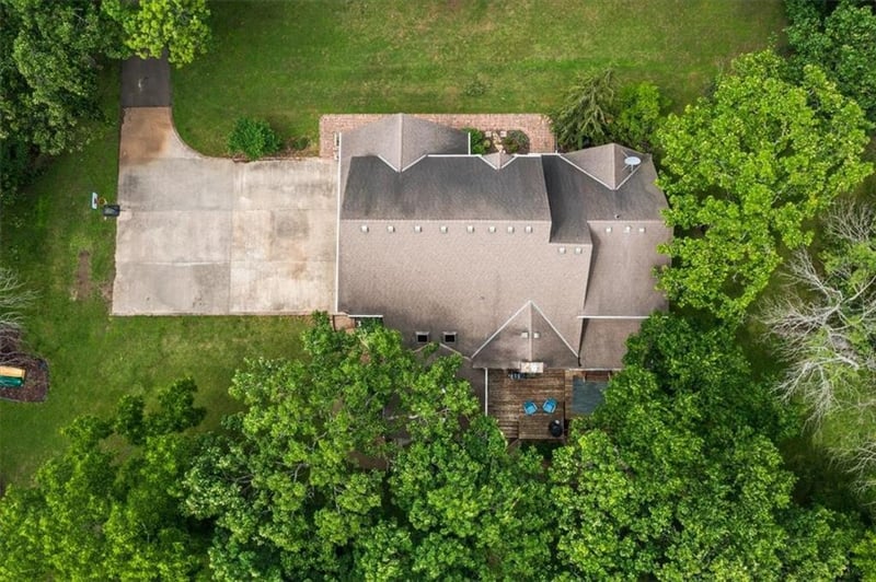26725 S Bennett Rd, Freeman, MO 64746