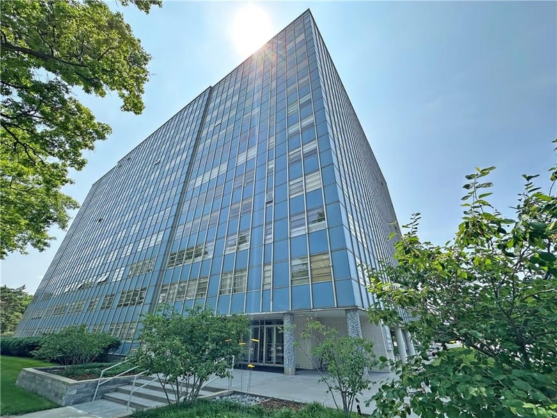 333 W Meyer Blvd #414, Kansas City, MO 64113