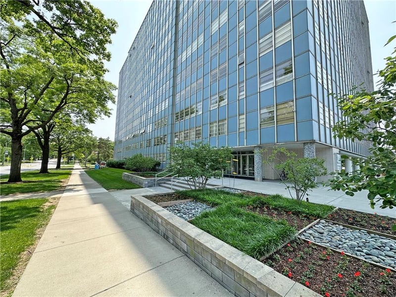 333 W Meyer Blvd #414, Kansas City, MO 64113