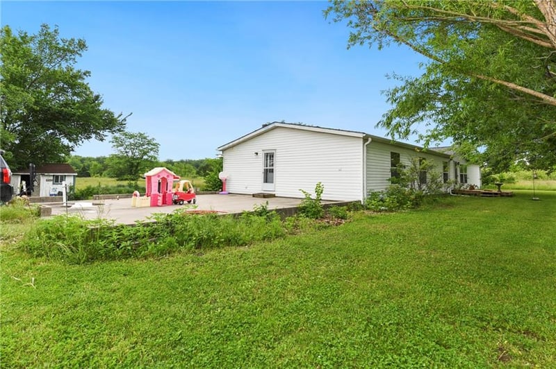 46005 E State Route N Hw, Creighton, MO 64739
