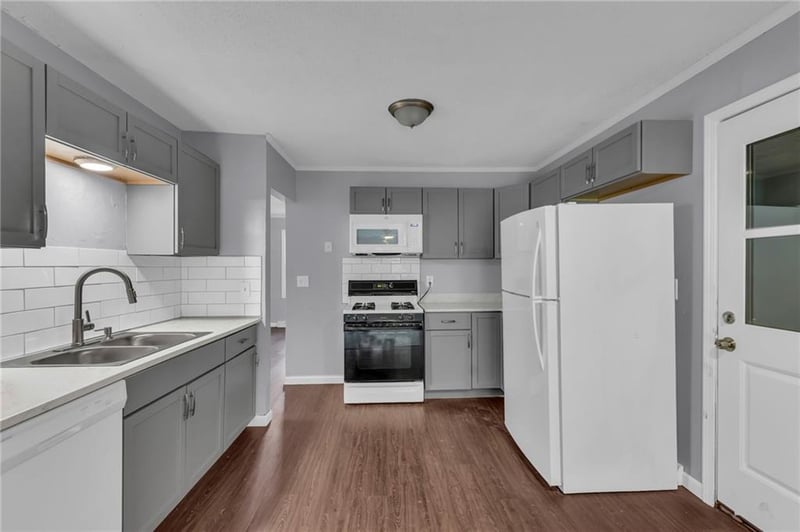 3710 E 96th St, Kansas City, MO 64137