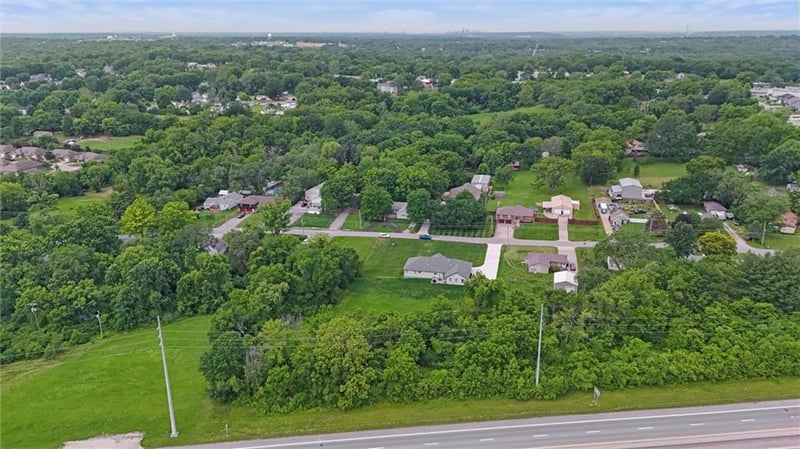320 M 291 Hw, Independence, MO 64050