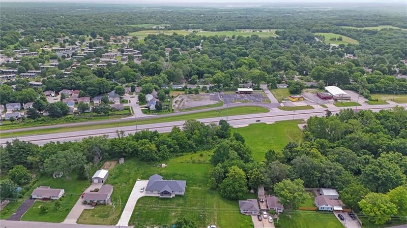 320 M 291 Hw, Independence, MO 64050