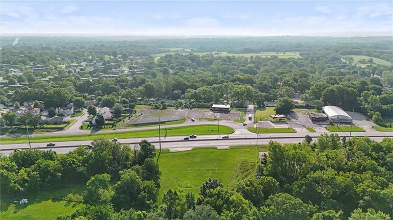 320 M 291 Hw, Independence, MO 64050