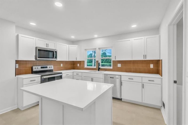 12926 Virginia Ave, Kansas City, MO 64146