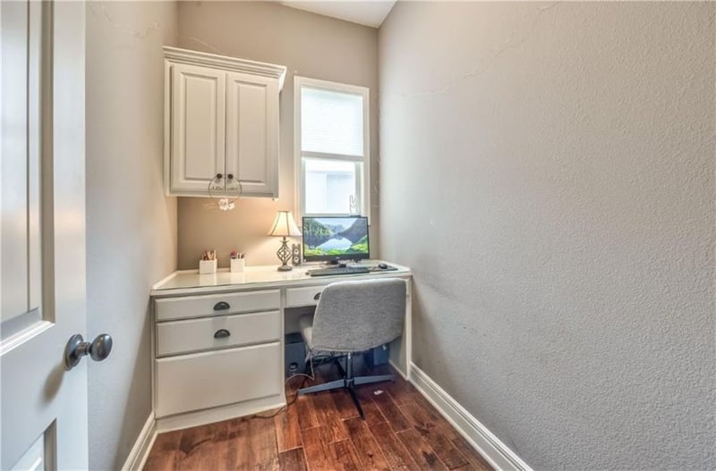 7619 Green St, Shawnee, KS 66227