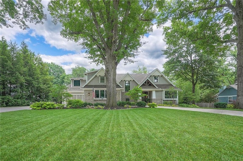 9001 Lee Blvd, Leawood, KS 66206