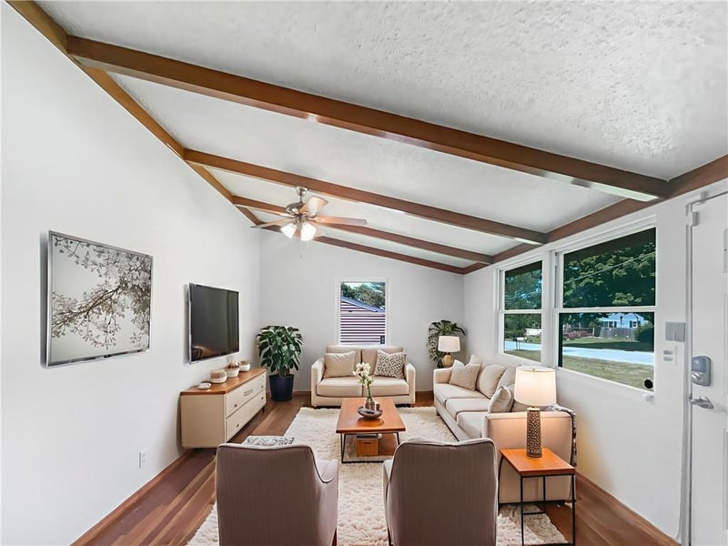 2939 Jewett St, Kansas City, MO 64117