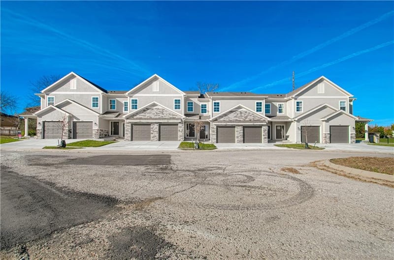 Findley St, Olathe, KS 66061
