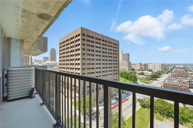 600 E Admiral Blvd #1603, Kansas City, MO 64106