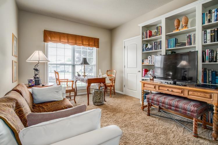 3845 Cimarron St, Lee's Summit, MO 64064