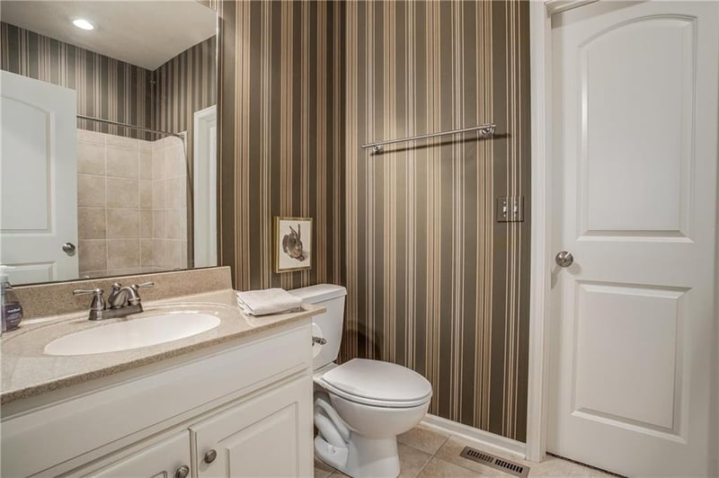 3845 Cimarron St, Lee's Summit, MO 64064