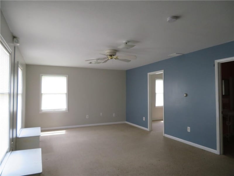 1312 6th St, Osawatomie, KS 66064