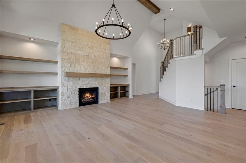 22077 99th Ter, Lenexa, KS 66220