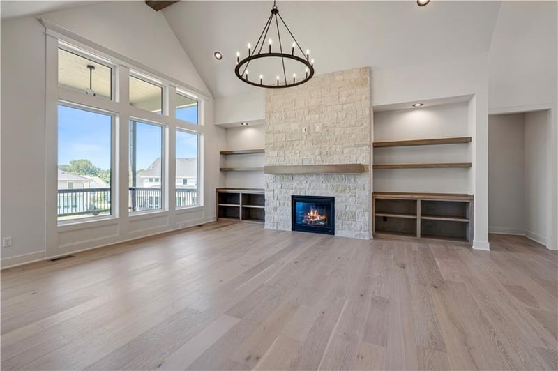 22077 99th Ter, Lenexa, KS 66220