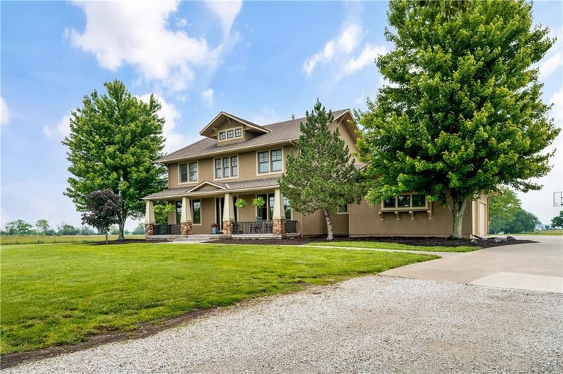 30837 Spring Valley Rd, Louisburg, KS 66053