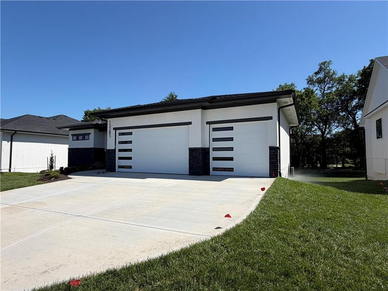 15285 162nd St, Olathe, KS 66062