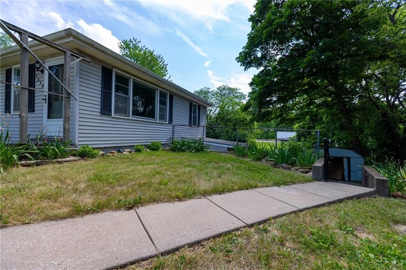 3649 N Wayne Ave, Kansas City, MO 64116