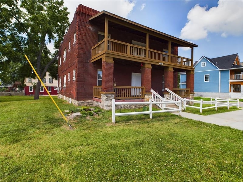 2416 22nd St, Kansas City, MO 64127
