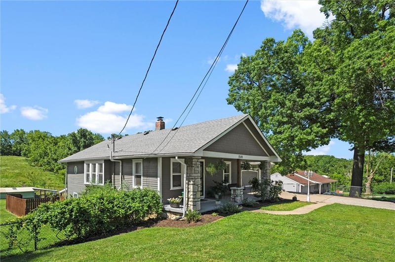 8149 Kansas Ave, Kansas City, KS 66111