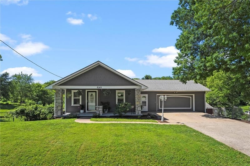 8149 Kansas Ave, Kansas City, KS 66111