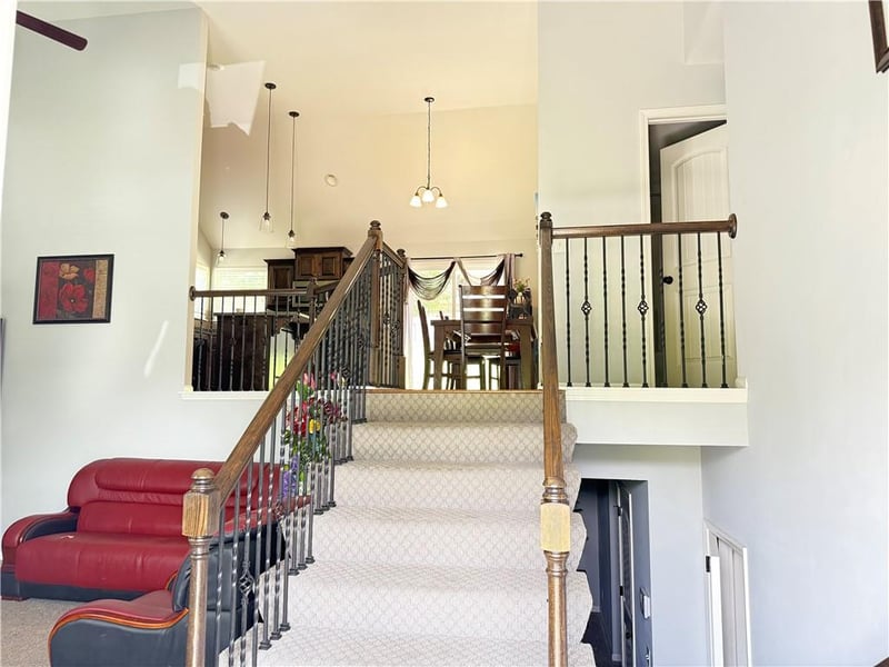 11224 Cernech Rd, Kansas City, KS 66109