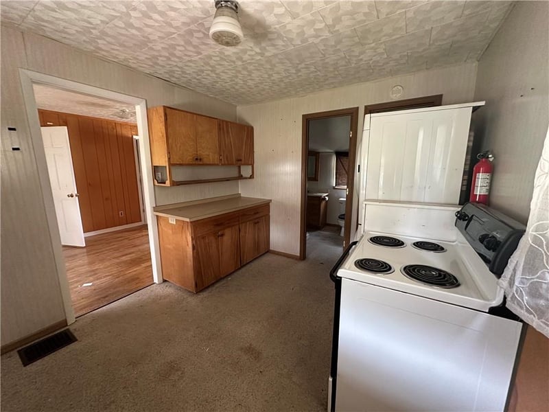 504 6th St, Maryville, MO 64468