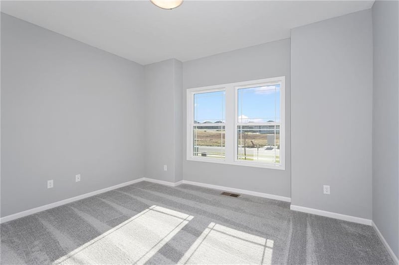 8890 N Monroe Ave, Kansas City, MO 64156