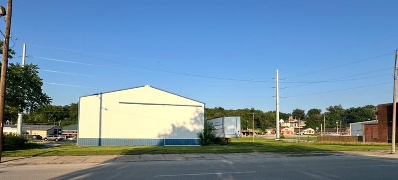 1013 N 3rd St, St Joseph, MO 64501