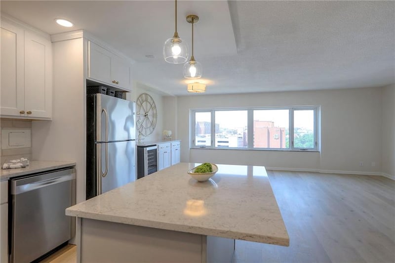 4545 Wornall Rd #1009, Kansas City, MO 64111