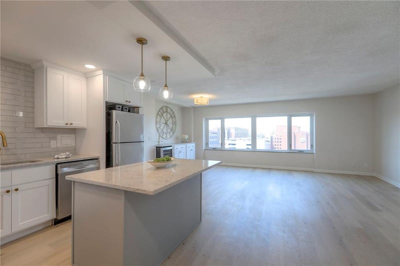 4545 Wornall Rd #1009, Kansas City, MO 64111