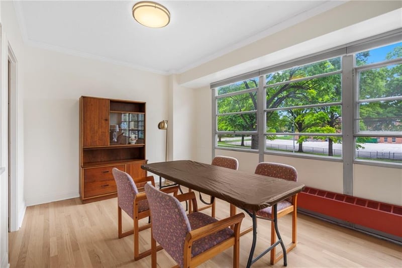 333 W Meyer Blvd #212, Kansas City, MO 64113