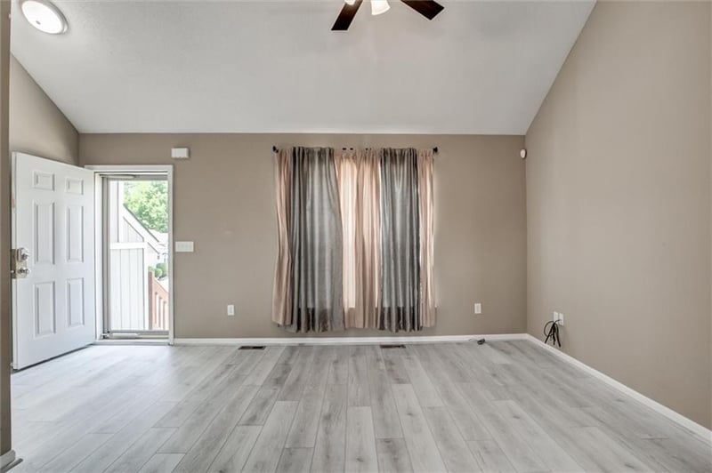 12209 N Atkins Ave, Kansas City, MO 64163