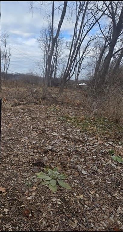 8047 R Parallel Pw, Kansas City, KS 66112