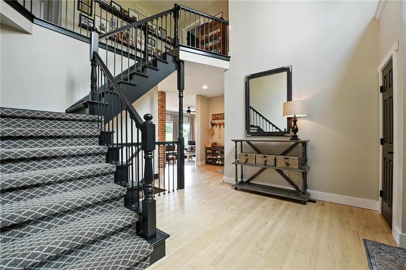 15376 Loring Rd, Bonner Springs, KS 66012